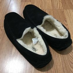 UGG Ascot Slipper Men Size 10 Black Sandal