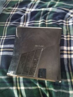 Xbox 360 and cable for extremely low price