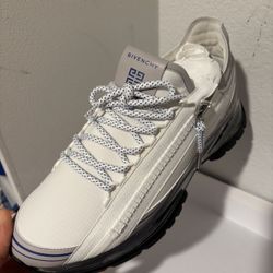 Givenchy Men Sneakers Size 9 New 