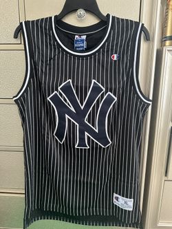 NY Yankees Jersey Size xl And Small