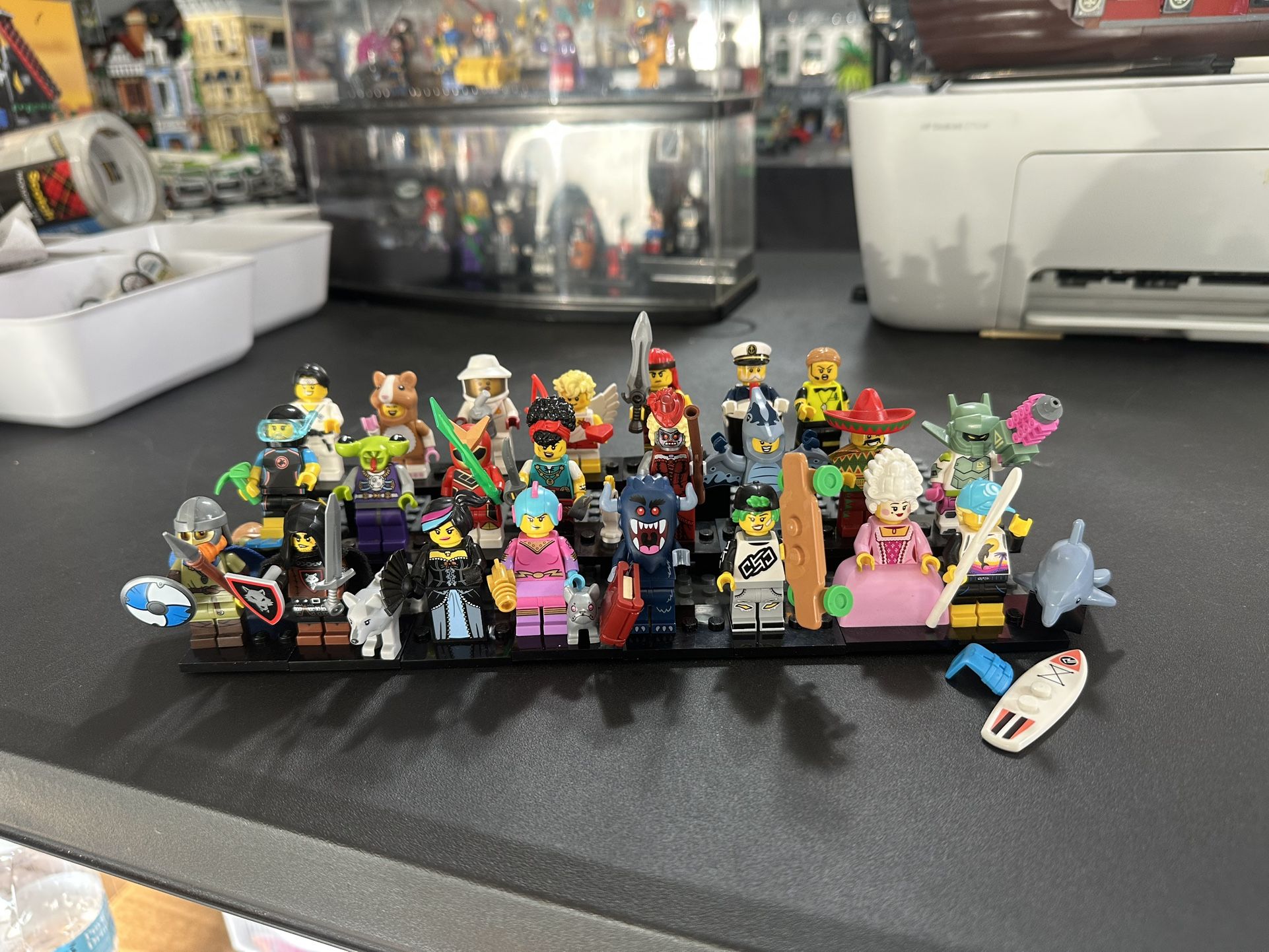 Lego Collectable Minifigs Lot Of 23