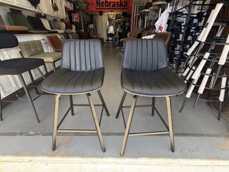Clearance! Brand new set of 2 counter height swivel bar stools only $150