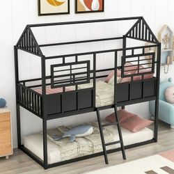 NEW Metal Low Bunk Beds with Roof and Fence-Shaped Guardrail