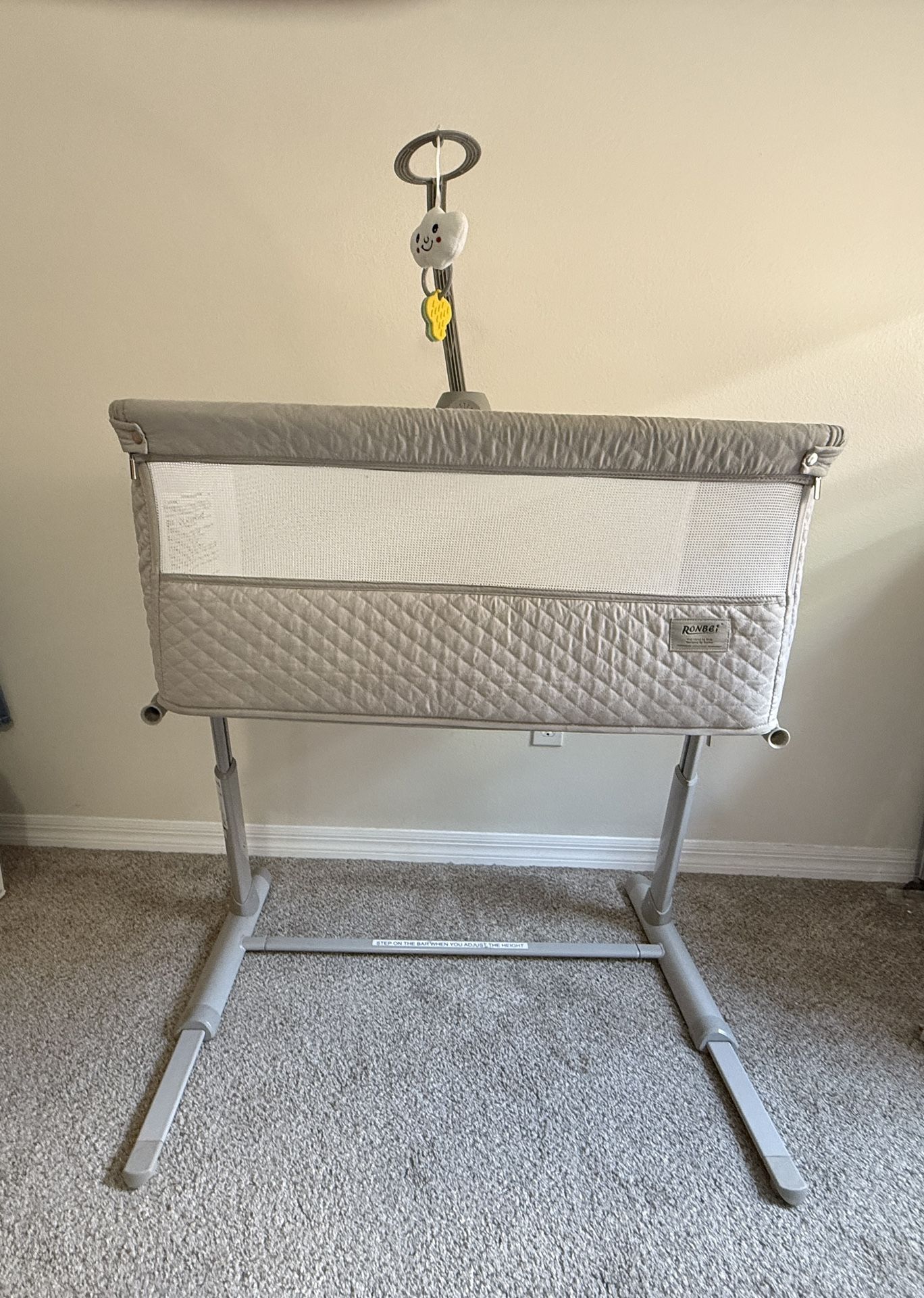 Baby Bassinet And Baby Dock