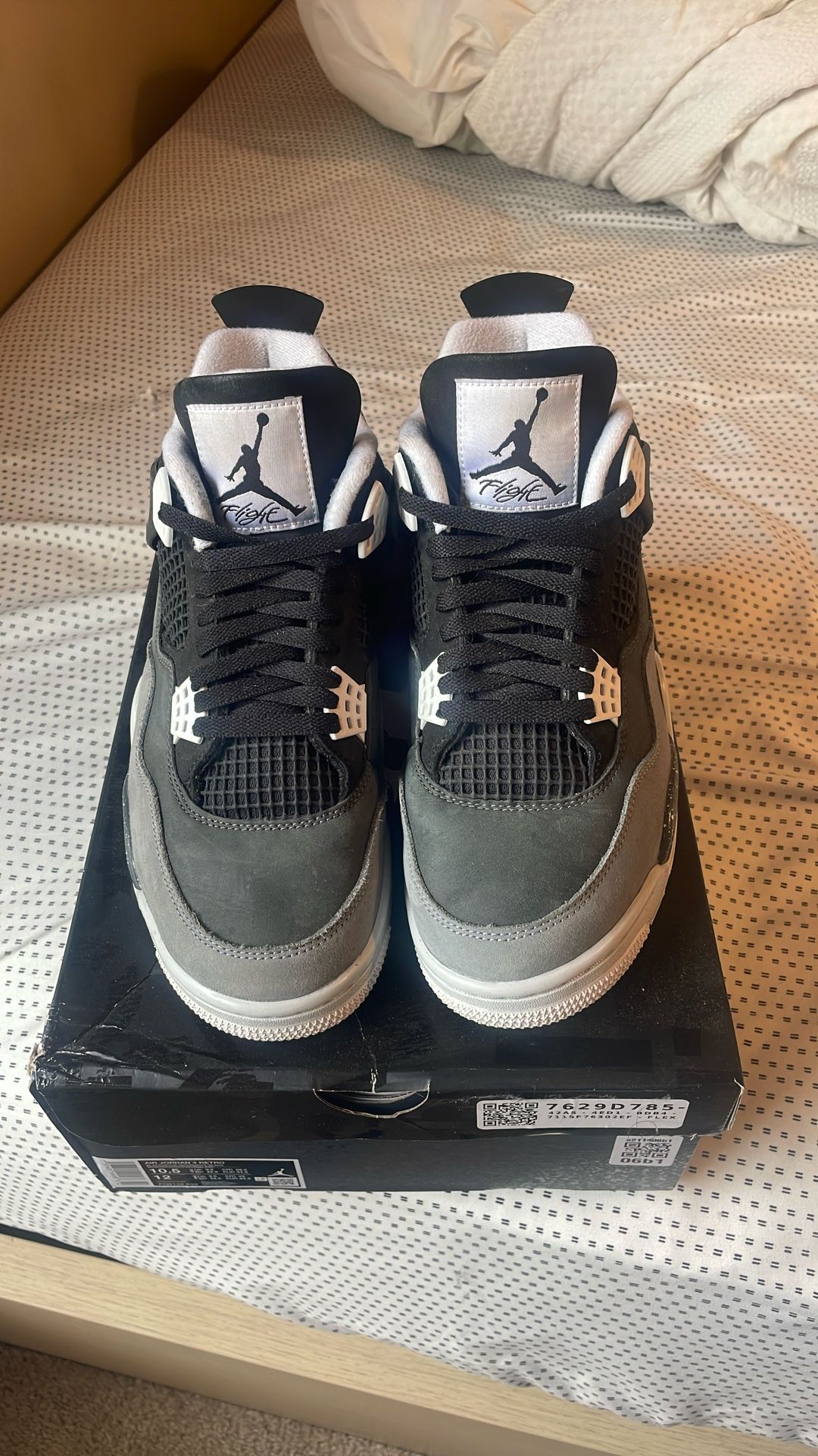 Air Jordan 4 Retro 