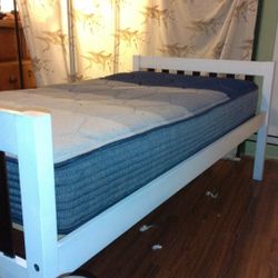Twin Bed 