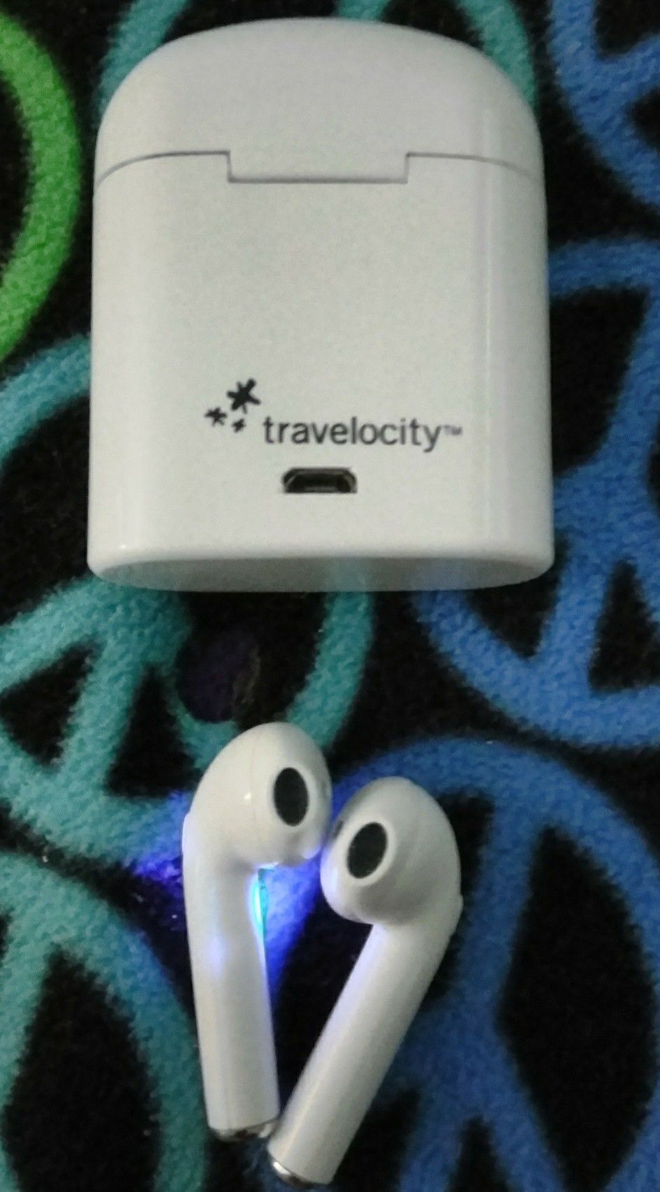 Travelocity Wireless Earbuds