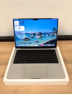 14" MacBook Pro M1 Pro 8 Core*500GB SSD*16GB RAM
