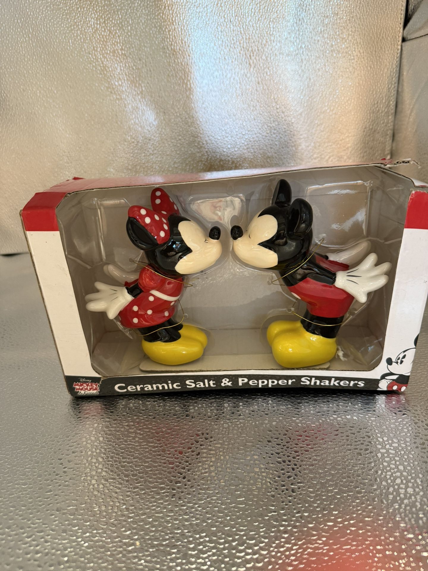 Mickey And Minnie Salt And Pepper Shakers