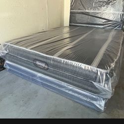 King Size New Thick Pillow Top Bed Can Deliver 