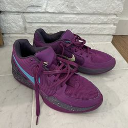 Men’s 9.5 Nike Ja Basketball Shoes 