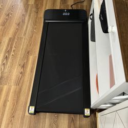 Treadmill / Walking Pad