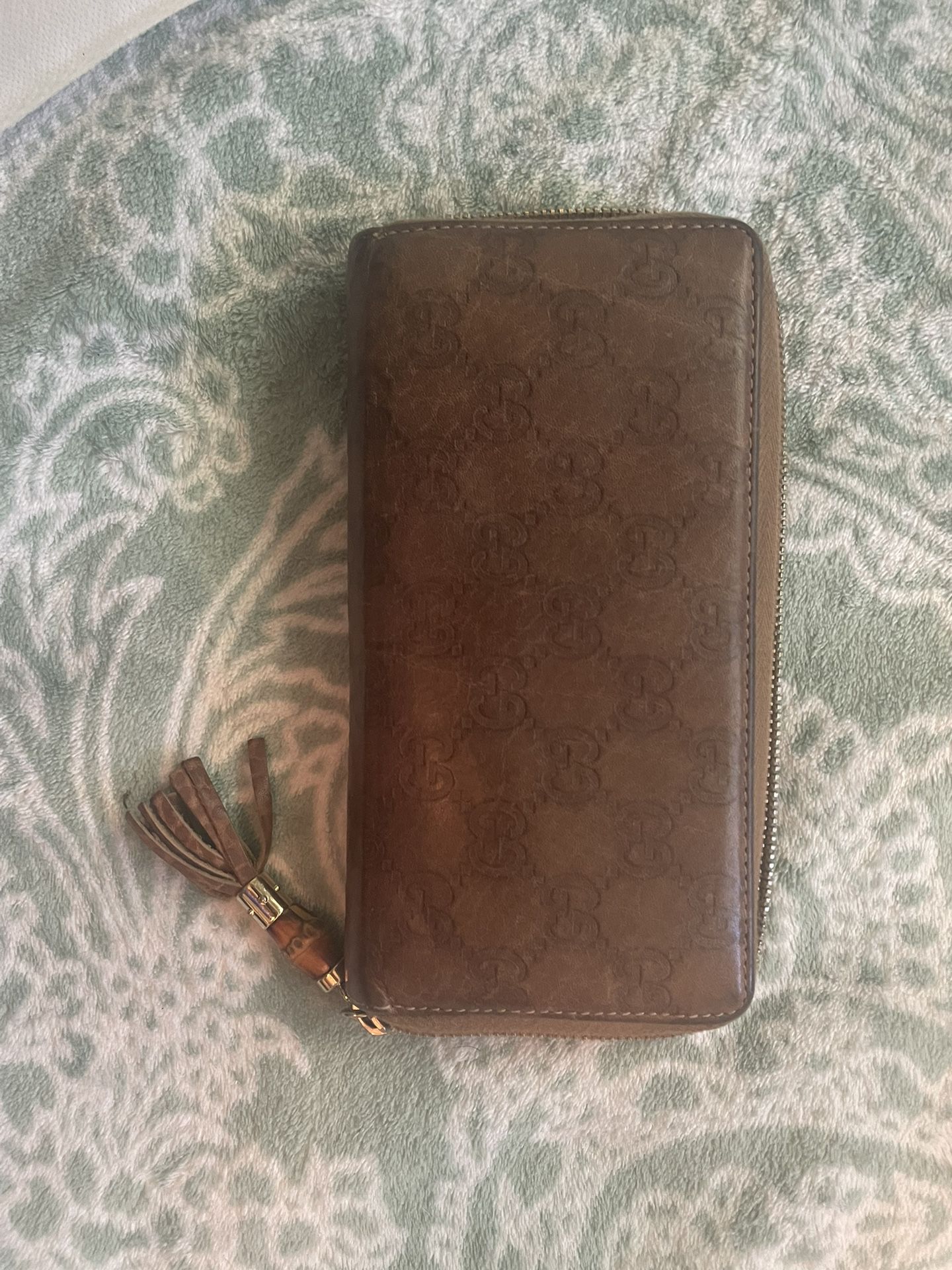 Gucci Wallet In Great Condition 