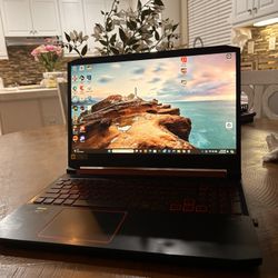 Acer Nitro 5 gaming laptop 15.6 inch screen, intel core i5, and a NVIDIA  GeForce GTX 1050