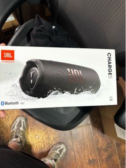 JBL Charge 5
