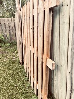 Free fence section