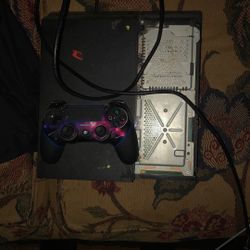 Ps4 And Controlller Price Is 10$