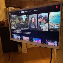 Samsung ‘Serif’ QLED 4K TV 55”