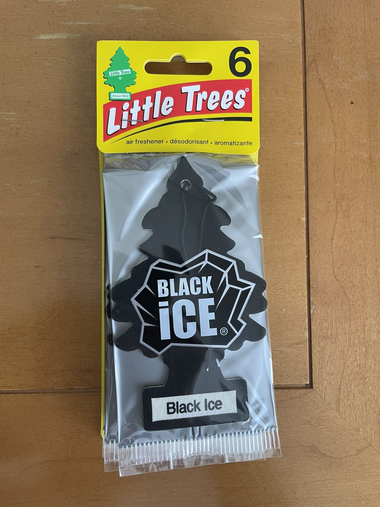 Little Trees Black Ice Car Scents