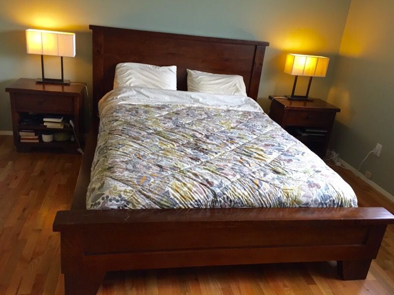 Pottery Barn Sumatra Bed, Queen size