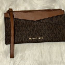 Michael Kors Jet Set Medium Logo Crossover Wristlet (Brown) MK Signature 