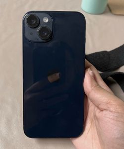 iPhone 13 black 128 iCloud is good
