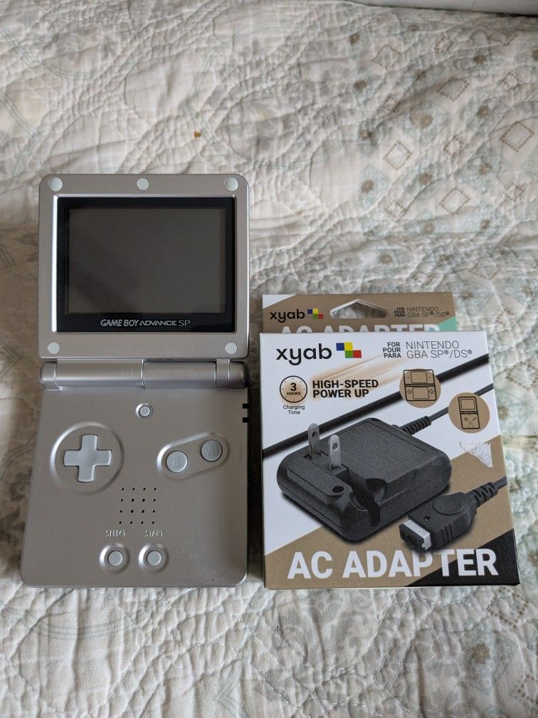 Nintendo Game Boy Advance SP Console Platinum Silver