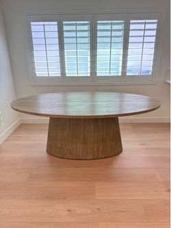 Dinning Table