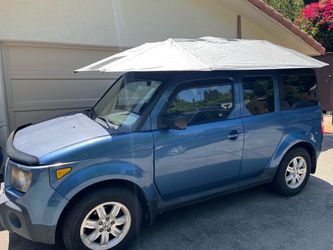 Car Rooftop Canopy for mid sized vehicles