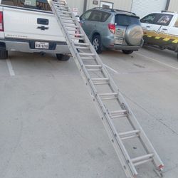 28 Ft Ladder 
