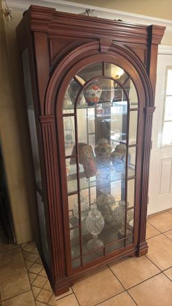China Cabinet Really Good Conditions Like You