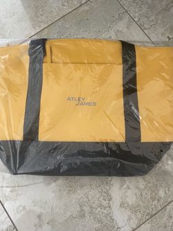 *** Weather Proof Leather Tote*** NEW !!