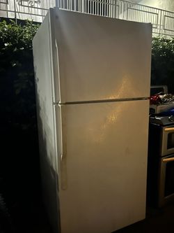 EE Fridge