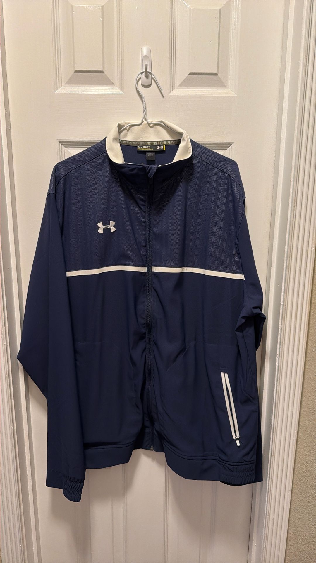 XL Under armor Navy Jacket
