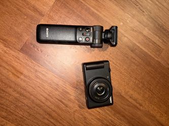 Sony Zv-1f with Vlog stick