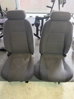 Mustang front seats