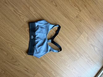 Alo sports bra