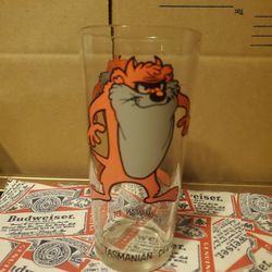 Vintage 1973 tasmanian devil Glass cup  pepsi