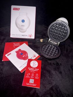 DASH Mini Waffle Maker 