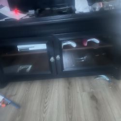 Entertainment center