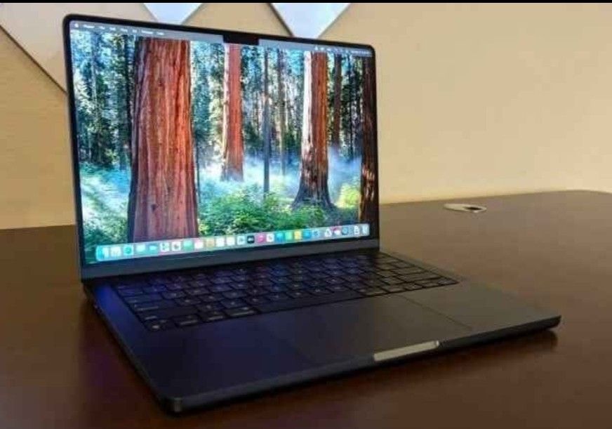 Apple - MacBook Pro 14-inch