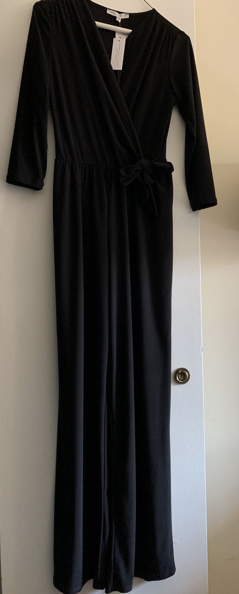 Annale and hope woman black jumpsuit