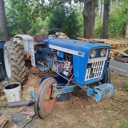 Ford 1000 Tractor 