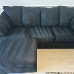Black Cloth Plush Section w Ottoman