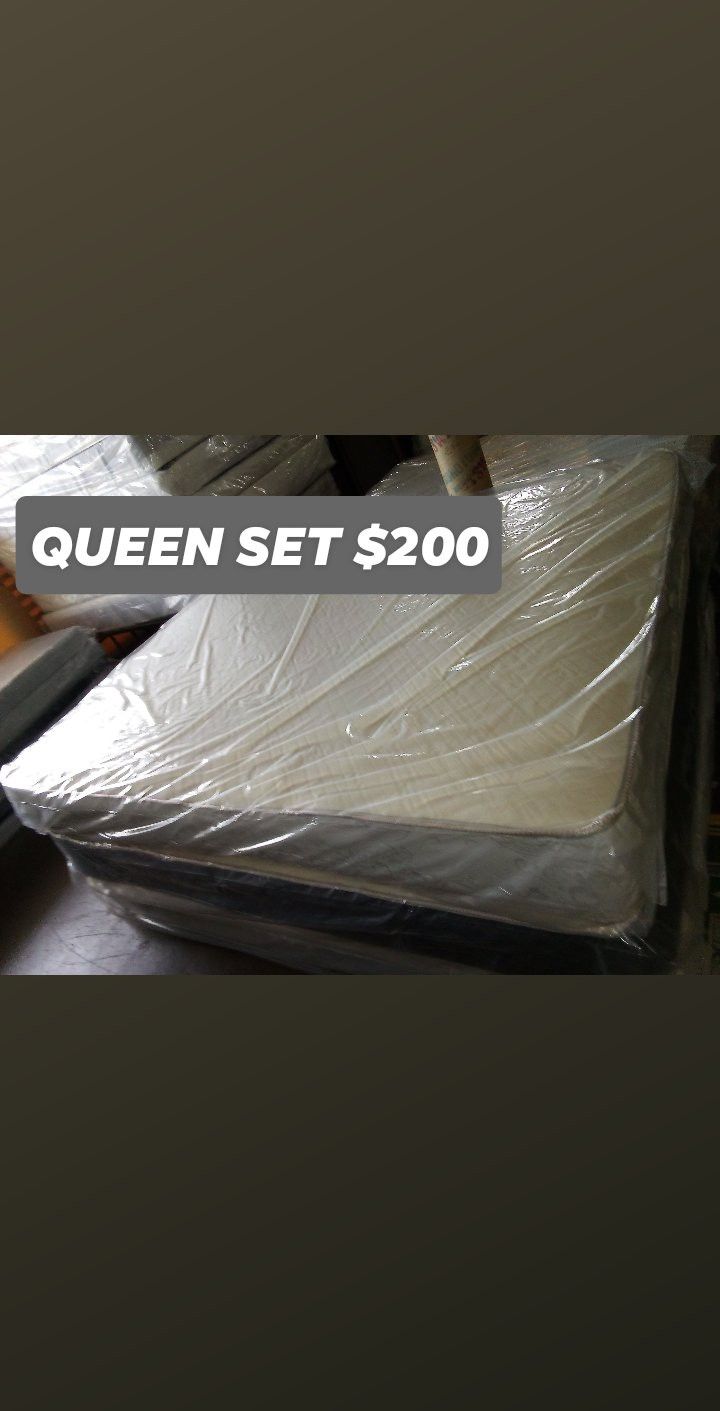 QUEEN SET