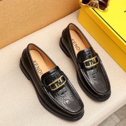 Fendi Men’s Leather Shoes With Box New 