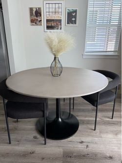 4 ft round dining table