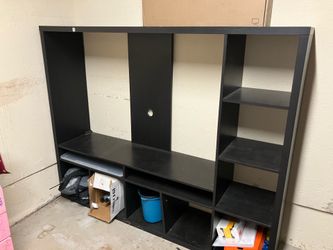 Free entertainment center