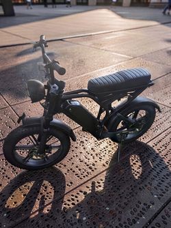 Fat Tire Electric Bike Moped Style