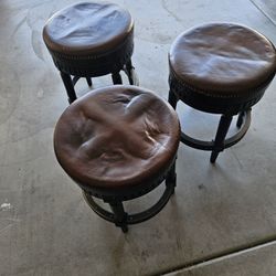 Spinning Low Bar Stools